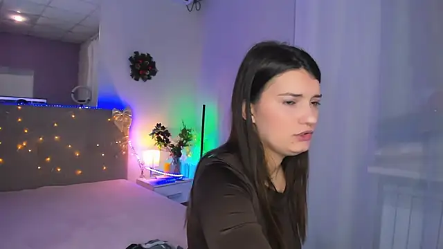 Laura_Leee's cam snapshot