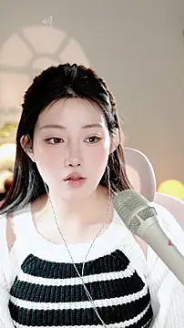 Dou-Dou-er's cam snapshot