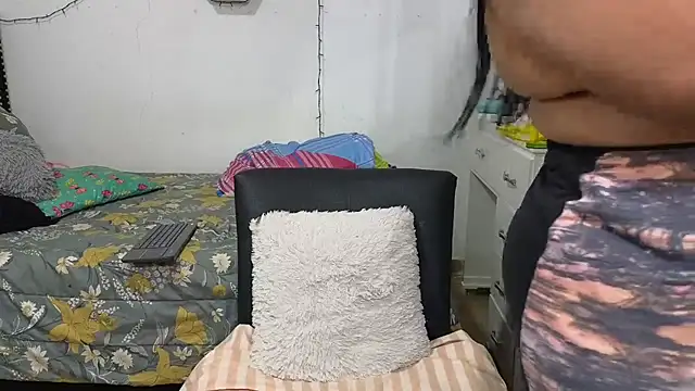 charlotte_077's cam snapshot