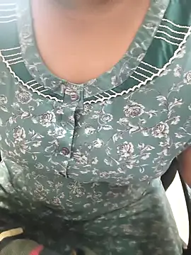 Tamil-riya's cam snapshot