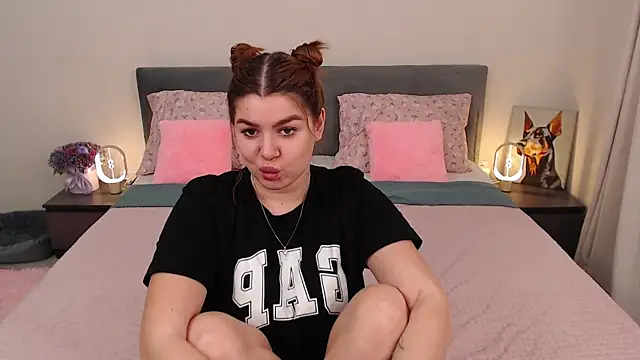 MelanieCarterr's cam snapshot