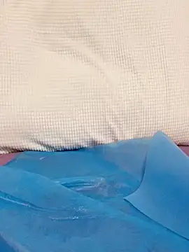 wwufaa's cam snapshot