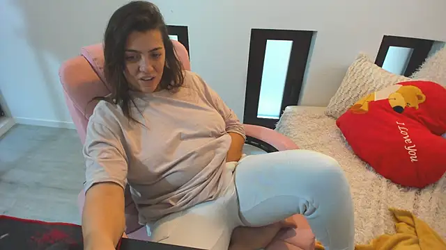 Dyana_Kaylinn's cam snapshot