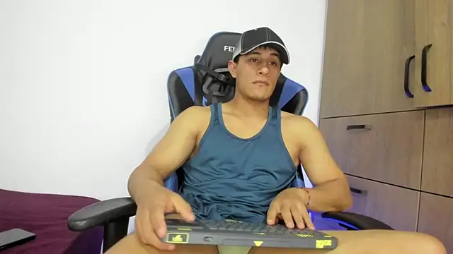 dorman_boy's cam snapshot