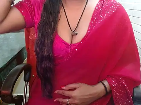 LovingPihu's cam snapshot