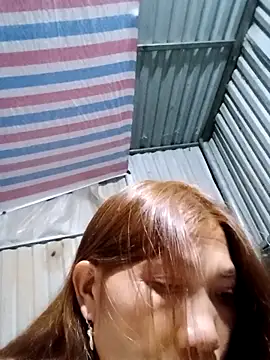 bella-la's cam snapshot