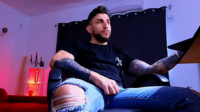 MightyAaron66's cam snapshot