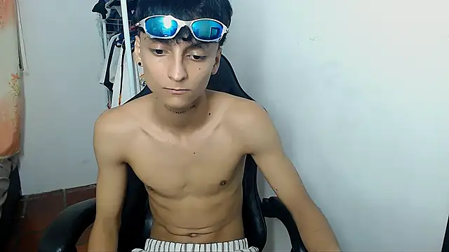 Alejandro_Cutee's cam snapshot