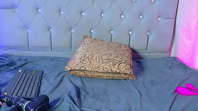 meggan_77's cam snapshot