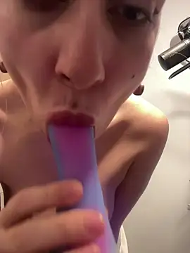 Helga_vibe's cam snapshot