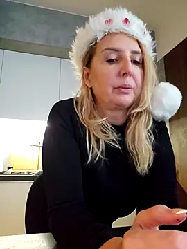 MariaRichi_'s cam snapshot