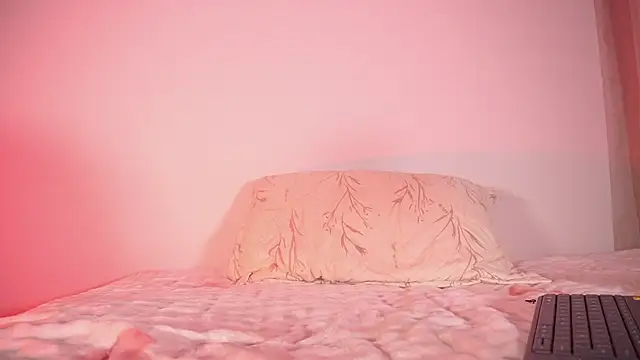 petitevictoria's cam snapshot