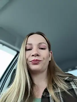 LavenderHot's cam snapshot