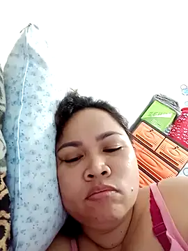 XXLorie_02's cam snapshot