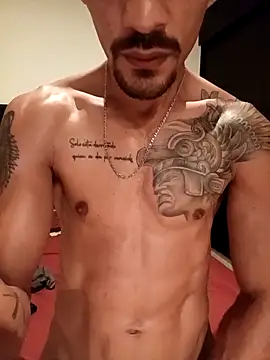 HOTWOLF_MILFCELESTEBIGASS's cam snapshot