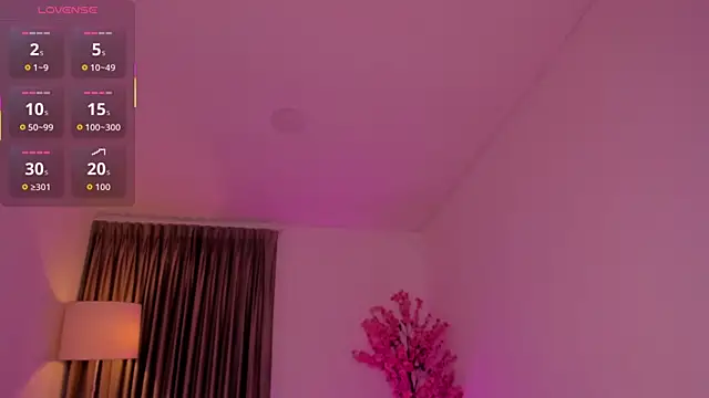 hannah_thomson_'s cam snapshot