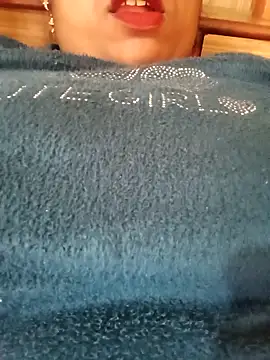 Desi_Biwi's cam snapshot