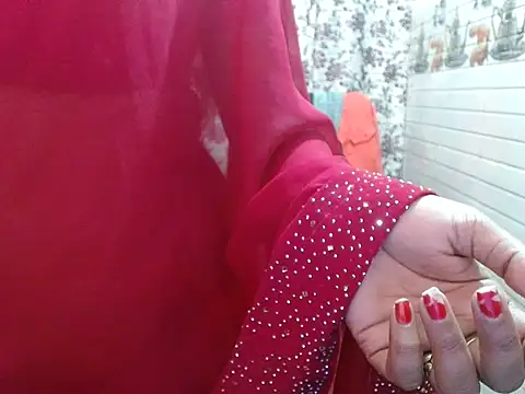 LovingPihu's cam snapshot