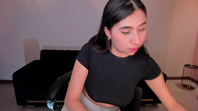 MayaMoretti_'s cam snapshot