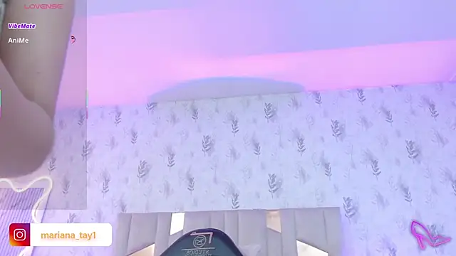 MARIANA_TAY1's cam snapshot