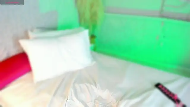 ArticaBelle's cam snapshot