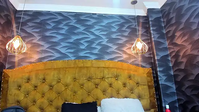 NahomiFireSex's cam snapshot