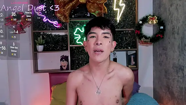 Angeldust19 live sex cam