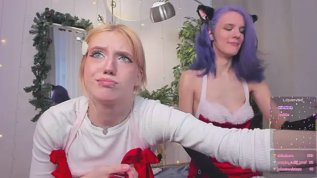 PrettyLadies_'s cam snapshot