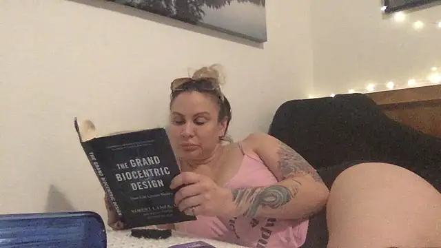 ControlledDesire's cam snapshot