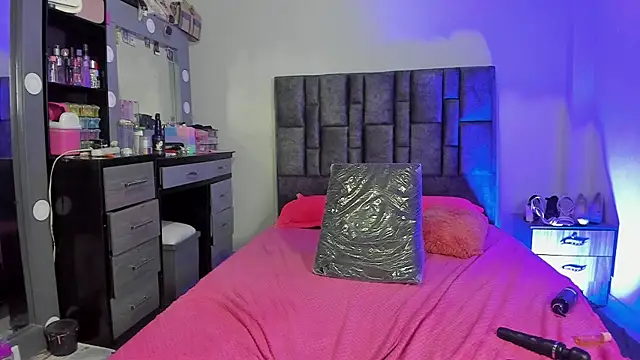 Esmeraldaa-'s cam snapshot