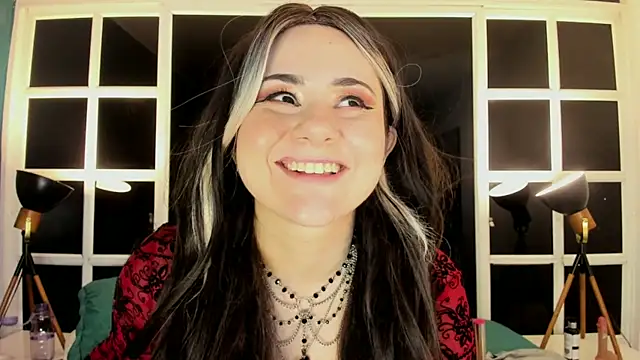 harimoon1's cam snapshot