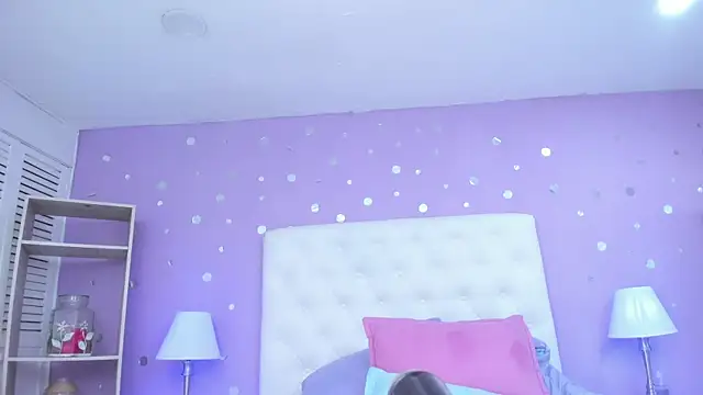 scarlette_15_'s cam snapshot