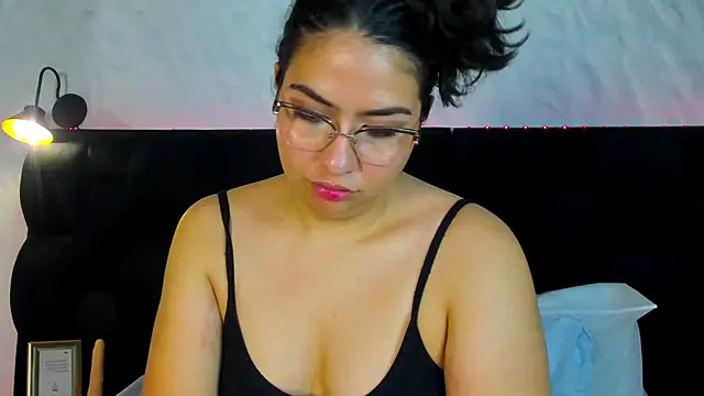 Lea_Hunter_'s cam snapshot