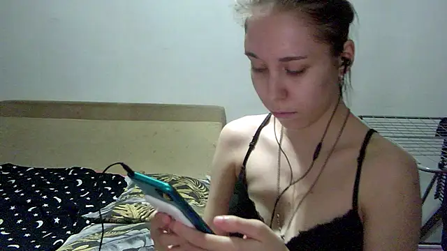 Annette_meow1's cam snapshot