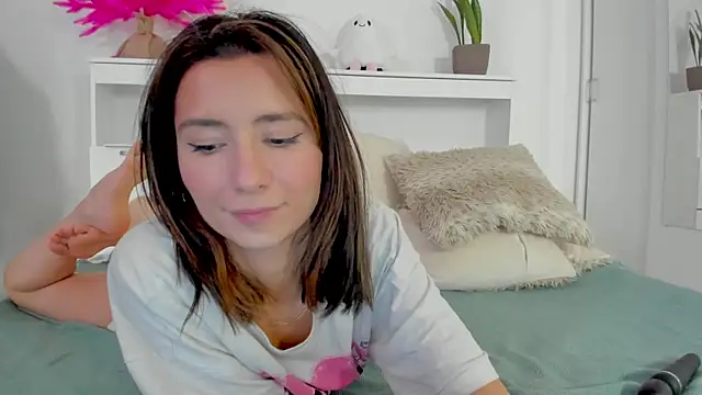 crystalnut live sex cam