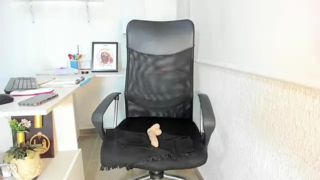 clumsiness_office69 live sex cam