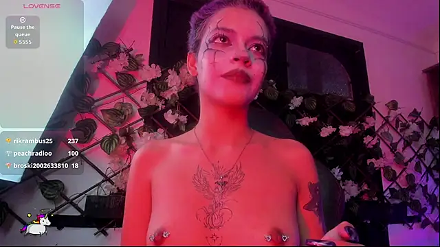 Anny_Kiitty's cam snapshot