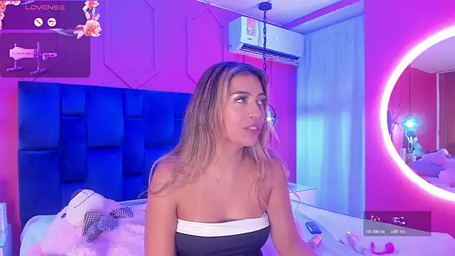 Atenea_cute21's cam snapshot