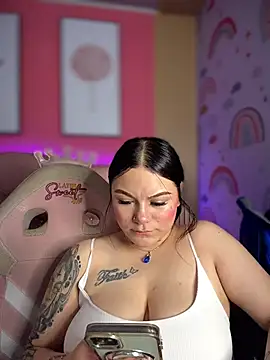 Megaan__More's cam snapshot