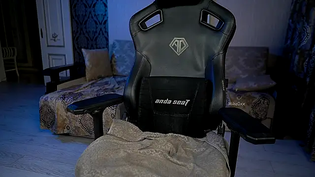 mike0xx live sex cam