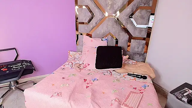 BRITHANY_SPARK's cam snapshot