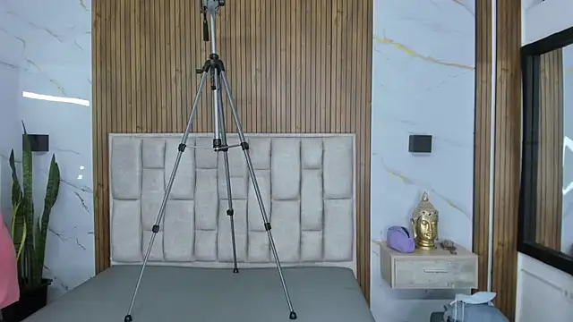 Carlotta_de_velour's cam snapshot