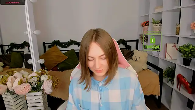 Elma_Lily live sex cam