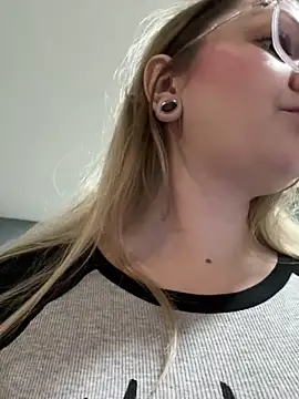 Teya_moon_ live sex cam