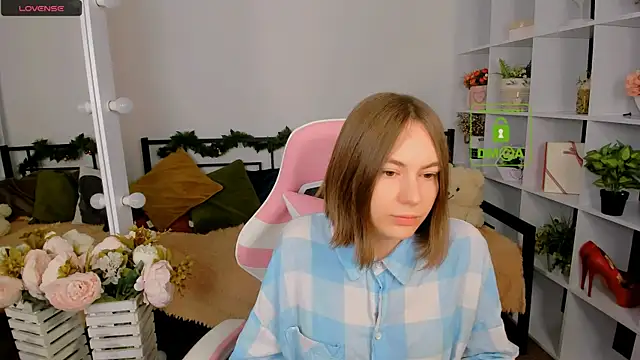 Elma_Lily's cam snapshot