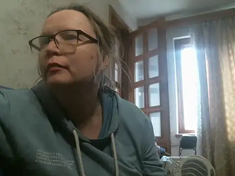 Isolda25's cam snapshot