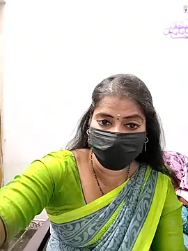 tamil_Sigappu_Roja's cam snapshot