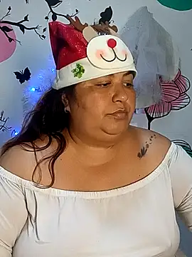 curvy_diva_'s cam snapshot