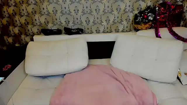 mariannasmily's cam snapshot