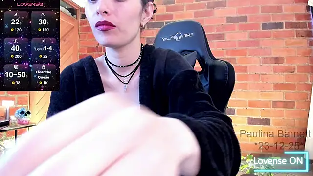 paulinabarnett-'s cam snapshot